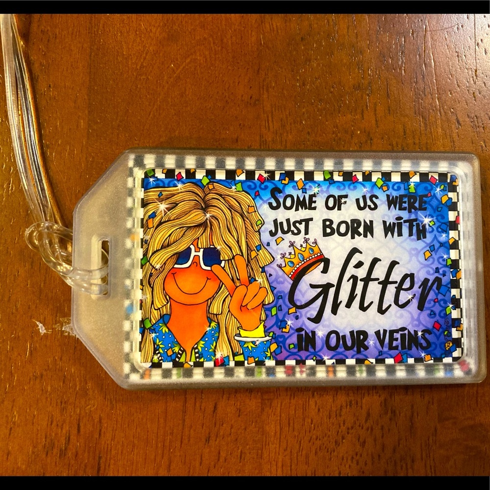 Suzy Toronto Luggage Tag